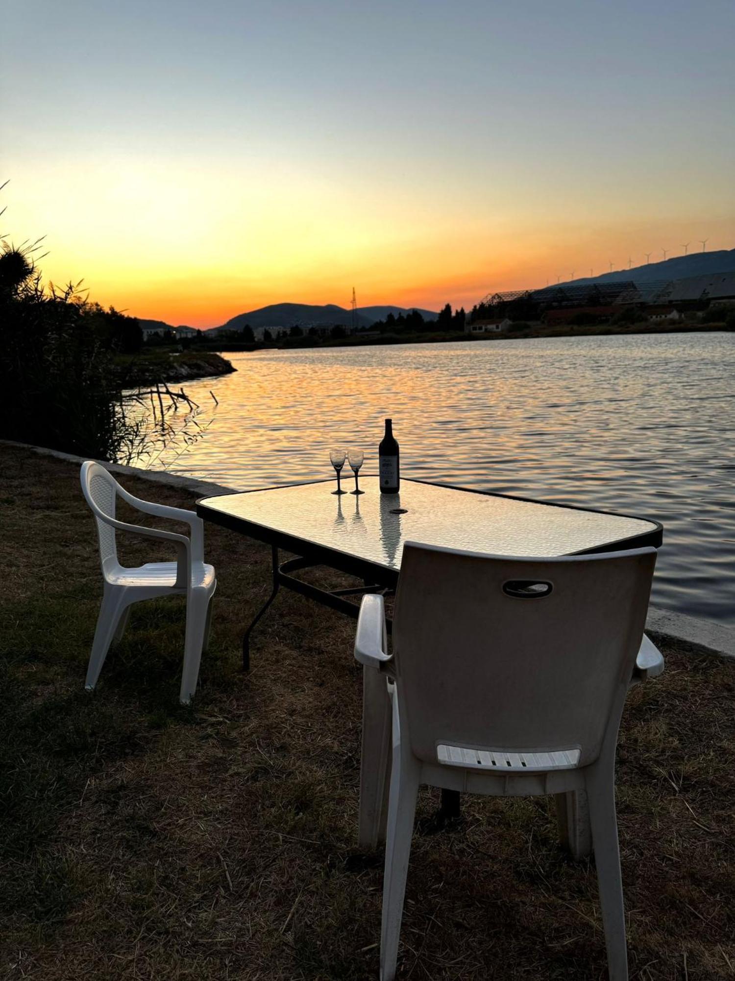 Riverside Apartments Chiara Ulcinj Ngoại thất bức ảnh