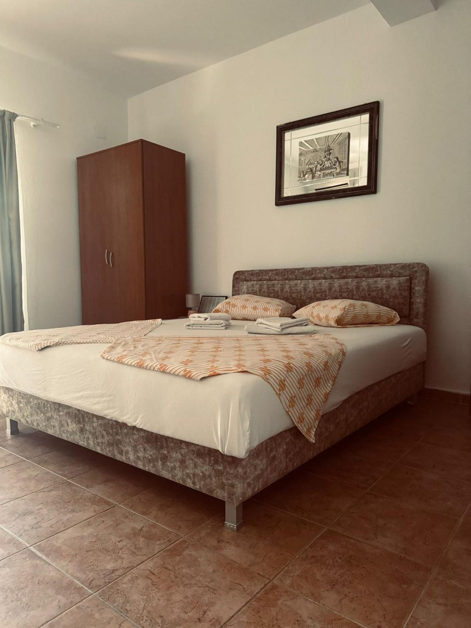 Riverside Apartments Chiara Ulcinj Ngoại thất bức ảnh